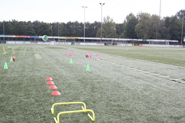 Voetbal + 12 pions de jeu - Pion d'entraînement/Pions de marquage -  Ensemble de sport